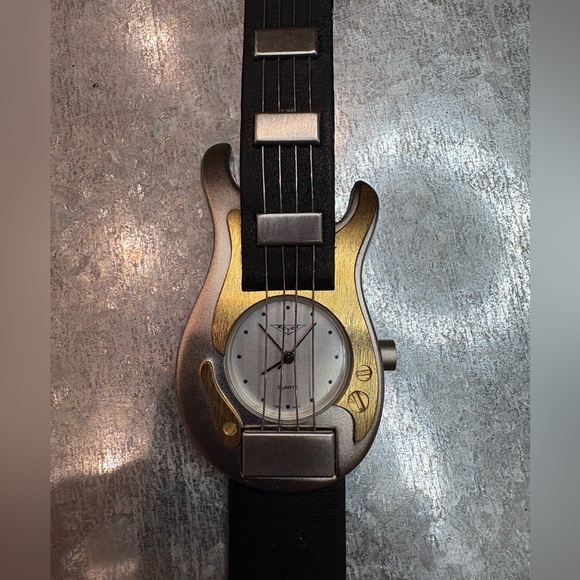Vintage Unique Collectable Working Guitar-Shaped Watch Same Day Shipping - Picture 5 of 15